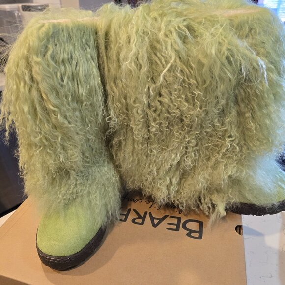 Bearpaw Boetis II Real Lamb Fur Boots Size 6 Women's Green New In Box - Picture 3 of 12
